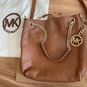 Michael Kors Jet Set Medium Chain Shoulder Tote